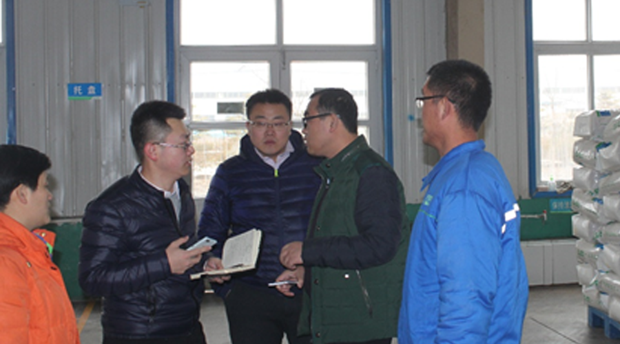 伊利原料奶事業(yè)部質(zhì)量管理部對根源倉庫進(jìn)行現(xiàn)場評估.png